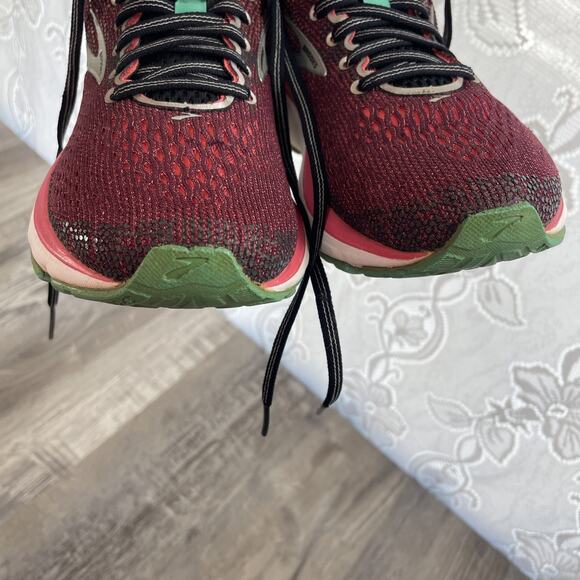 Brooks Ghost 11 Red Running Shoes Womens size 7 B medium - Picture 4 of 16